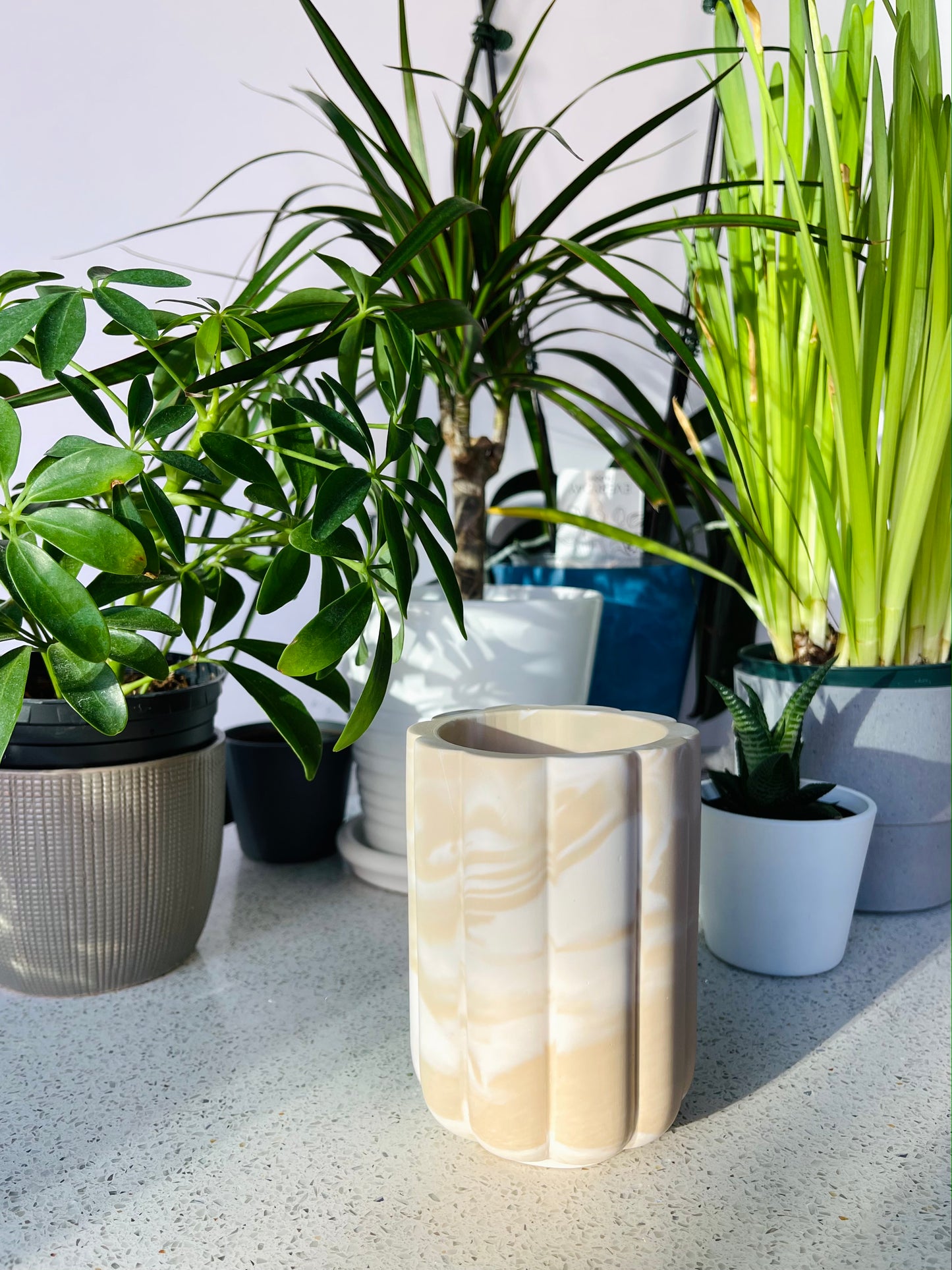Large Flora Pot