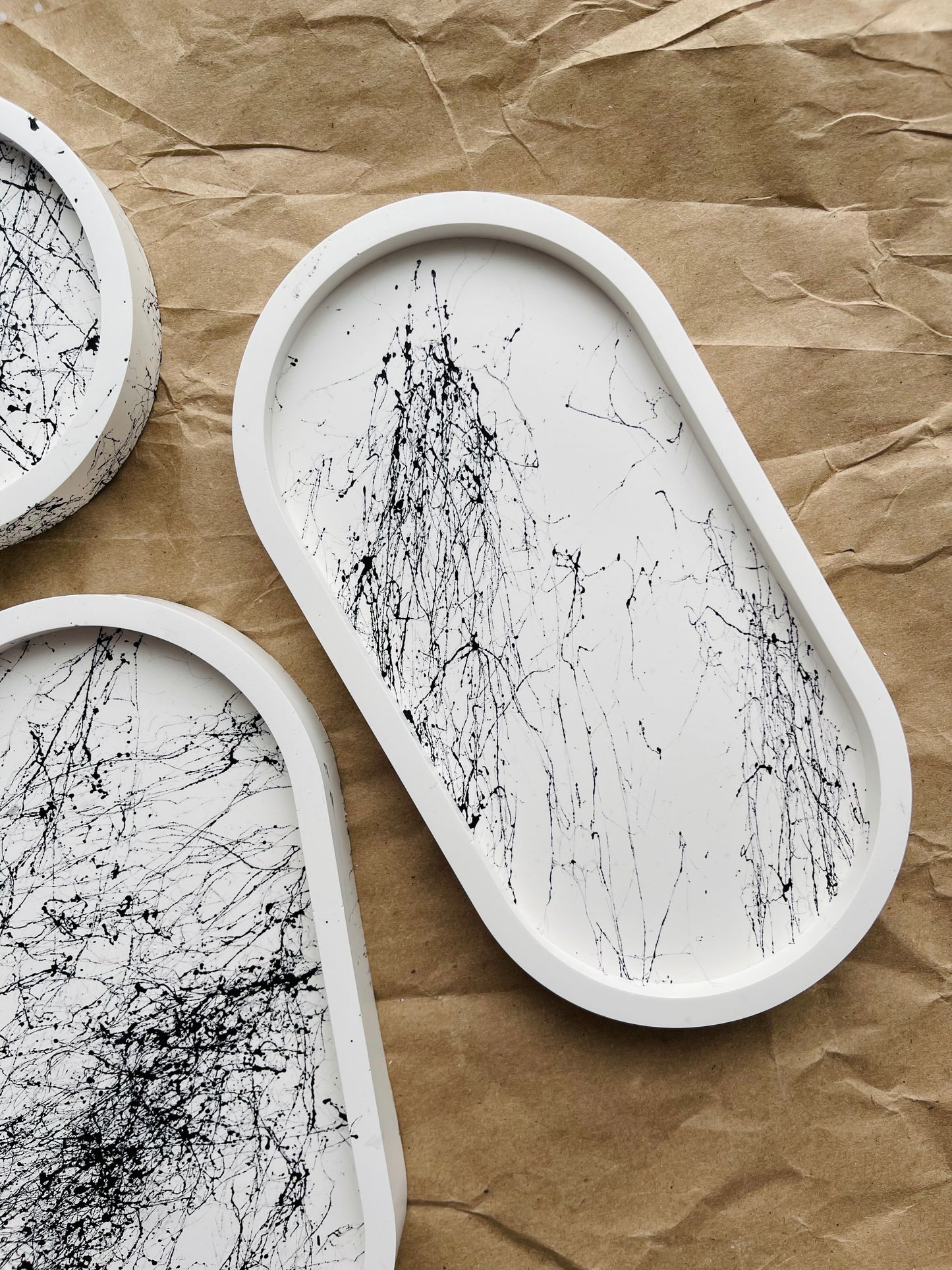 Cobweb Oval Tray